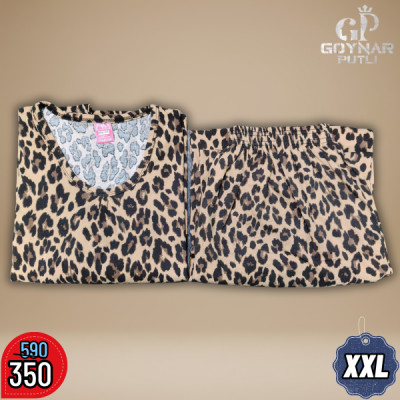 2XL টি-শার্ট + ট্রাউজার সেট