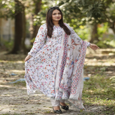 Hania Amir Gown Three pices